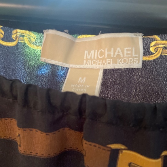 Michael Kors Chain Print Cinched Top - Picture 3 of 3